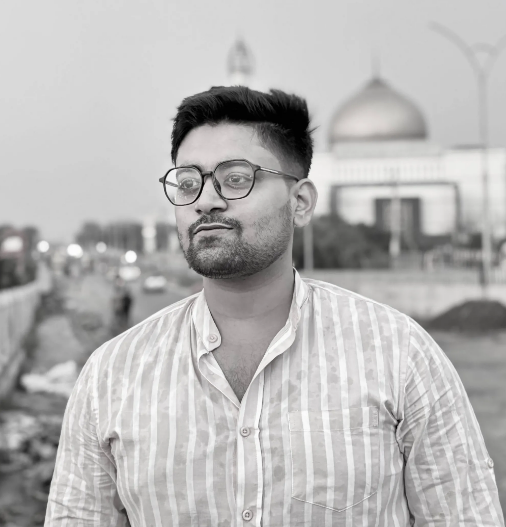 Bij, Front End Developer at AVY
